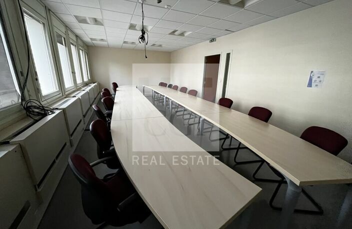 BUREAUX à LOUER — photo 4