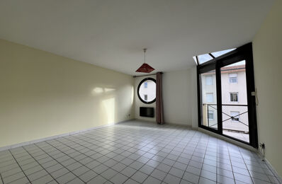 appartement 4 pièces 76 m2 à louer à Nîmes (30000)