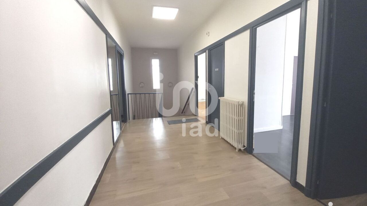 bureau  pièces 220 m2 à louer à Nîmes (30000)