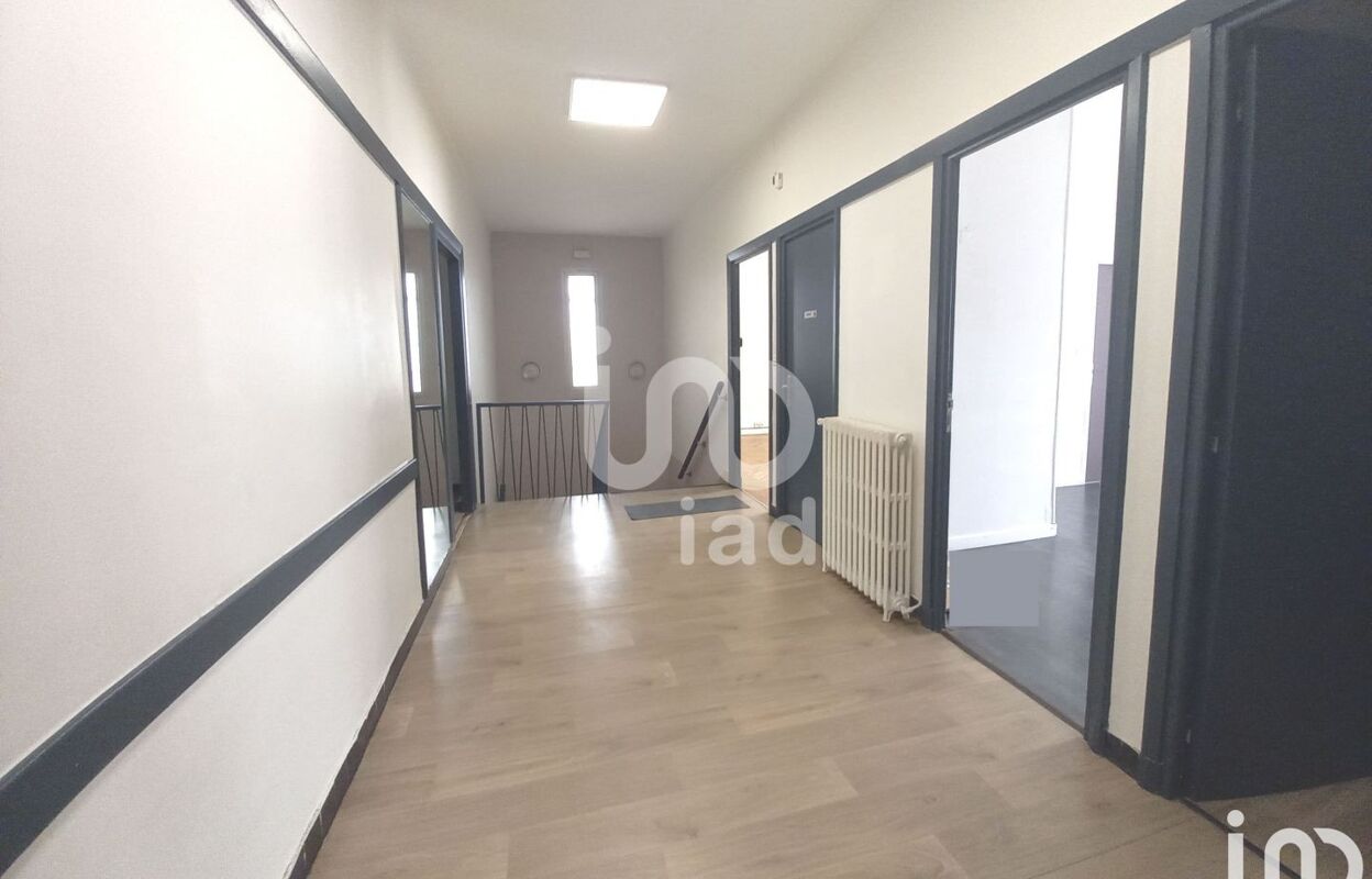 bureau  pièces 220 m2 à louer à Nîmes (30000)