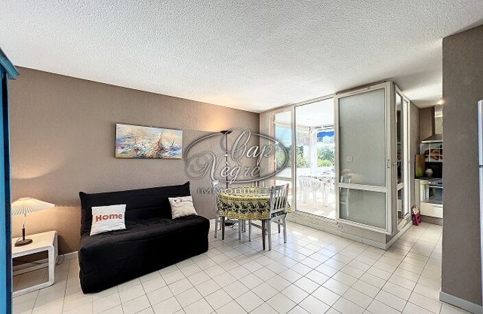 T2 en étage avec terrasse, séjour kitchenette, chb, sdb, WC — photo 3