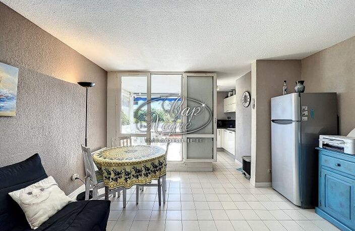 T2 en étage avec terrasse, séjour kitchenette, chb, sdb, WC — photo 4