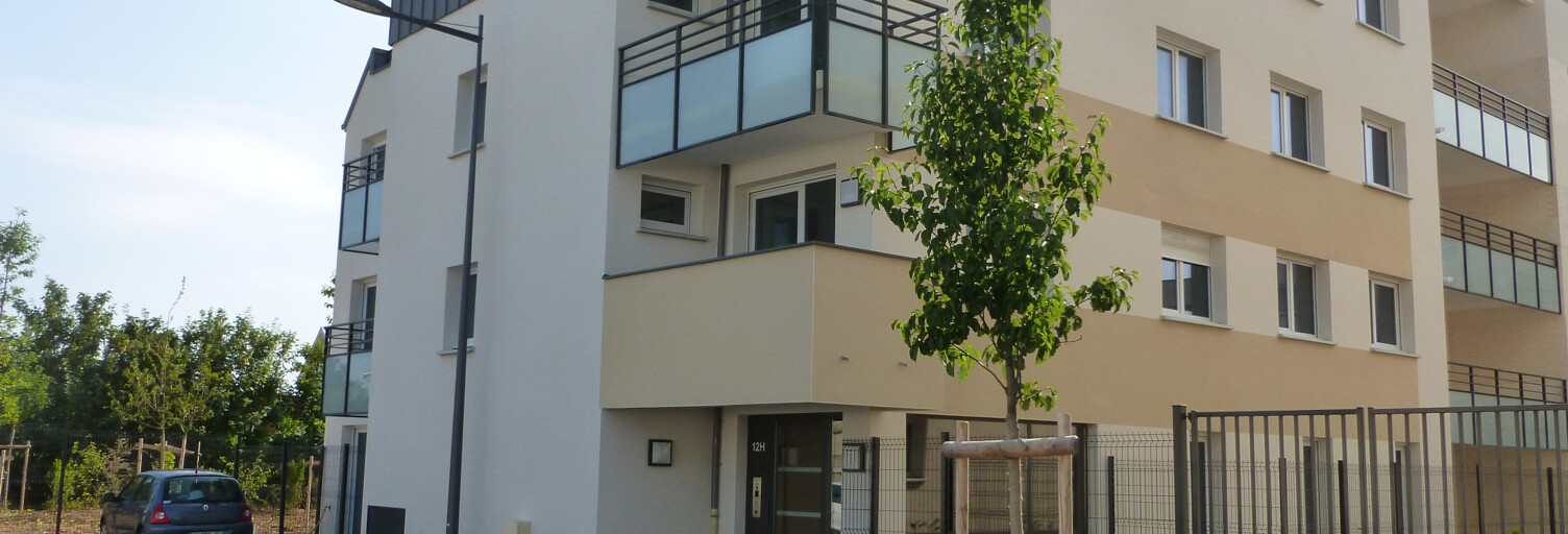 Garage   m² à louer à Tinqueux (51430)