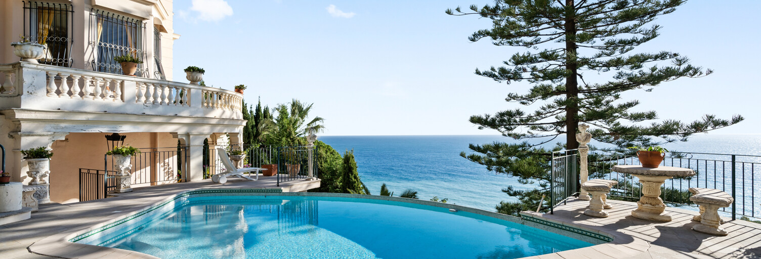 Maison 6 Pièces 400 m² à vendre à Roquebrune-Cap-Martin (06190)