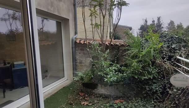 Local commercial 3 pièces  à louer Saintes 17100