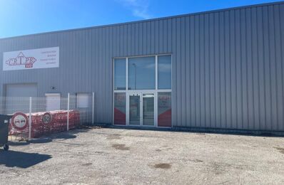 location local industriel 3 600 € CC /mois à proximité de Monteux (84170)