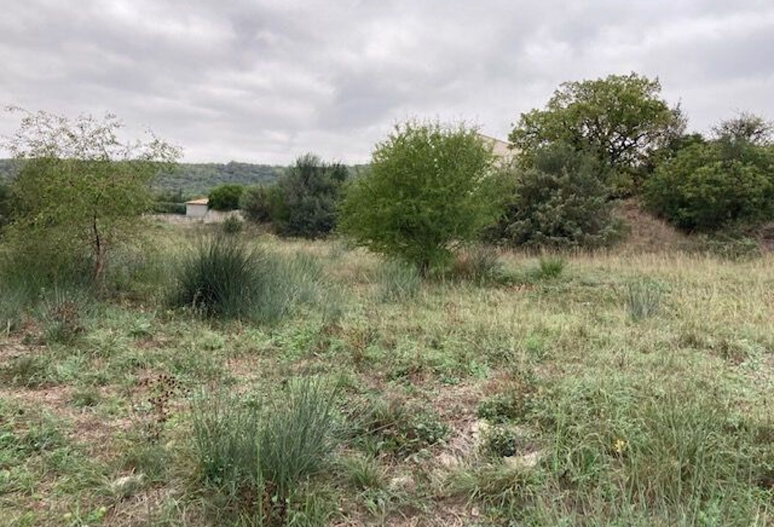 Superbe Parcelle de Terrain Constructible de 1502 m² avec Vue Imprenable — photo 1