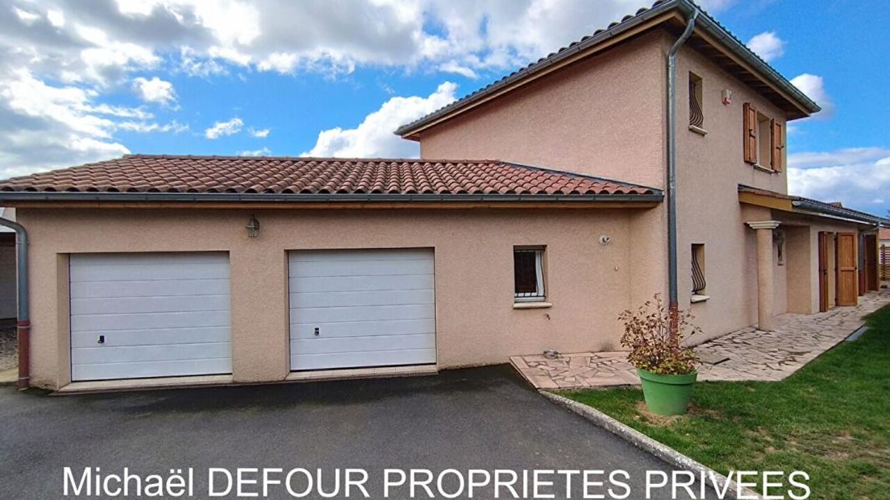 maison 7 pièces 136 m2 à vendre à Sainte-Sigolène (43600)