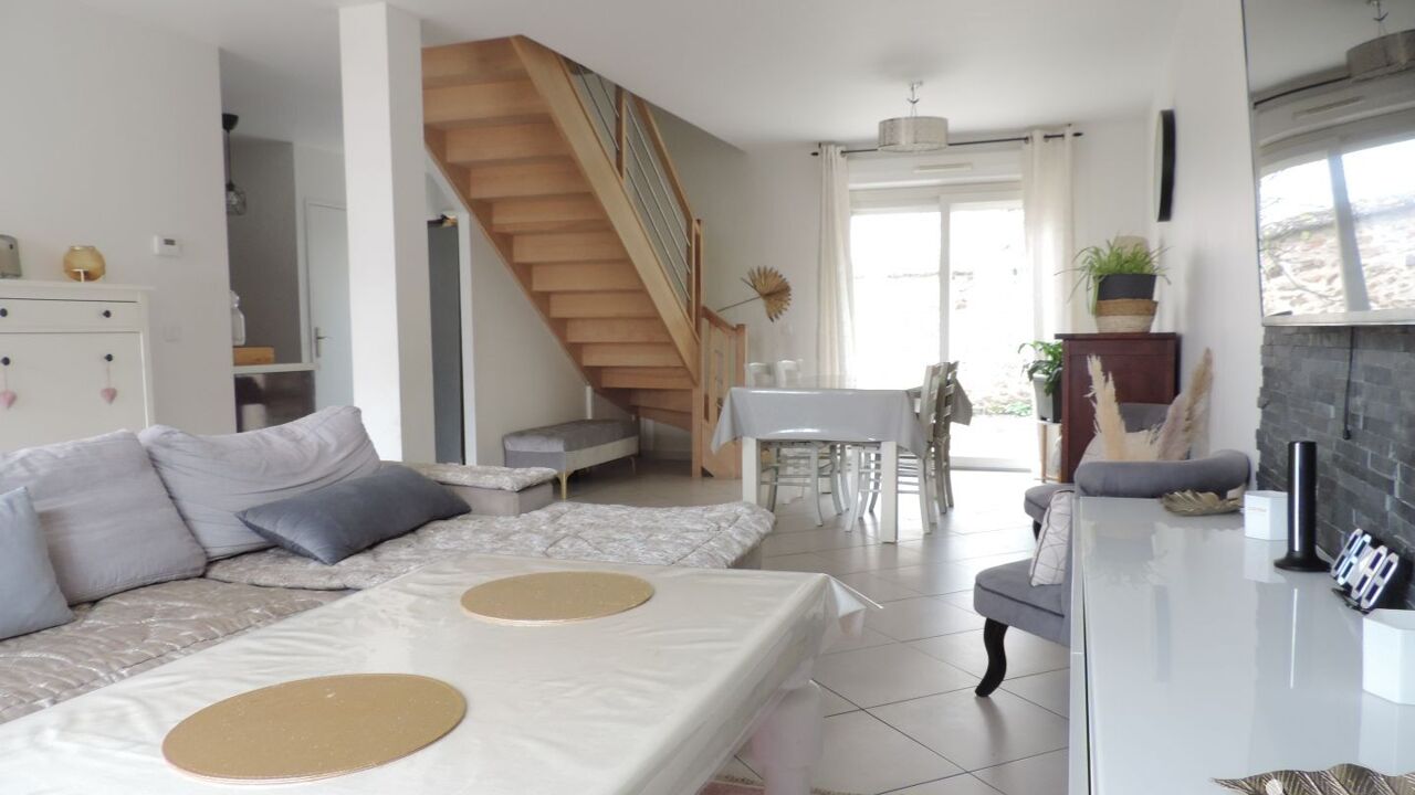 maison 5 pièces 107 m2 à vendre à Corbeil-Essonnes (91100)
