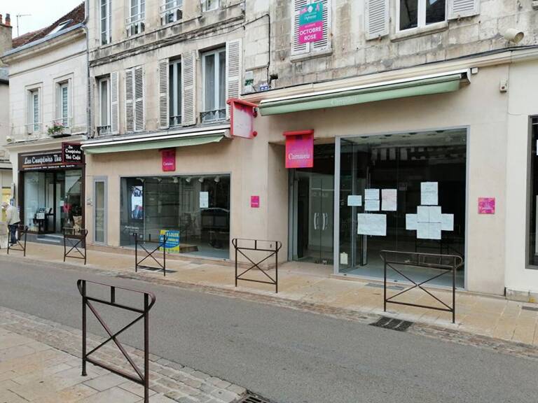 Local commercial Auxerre — photo 1