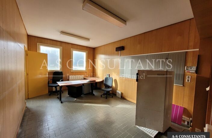 LOCAL D'ACTIVITE A VENDRE — photo 5