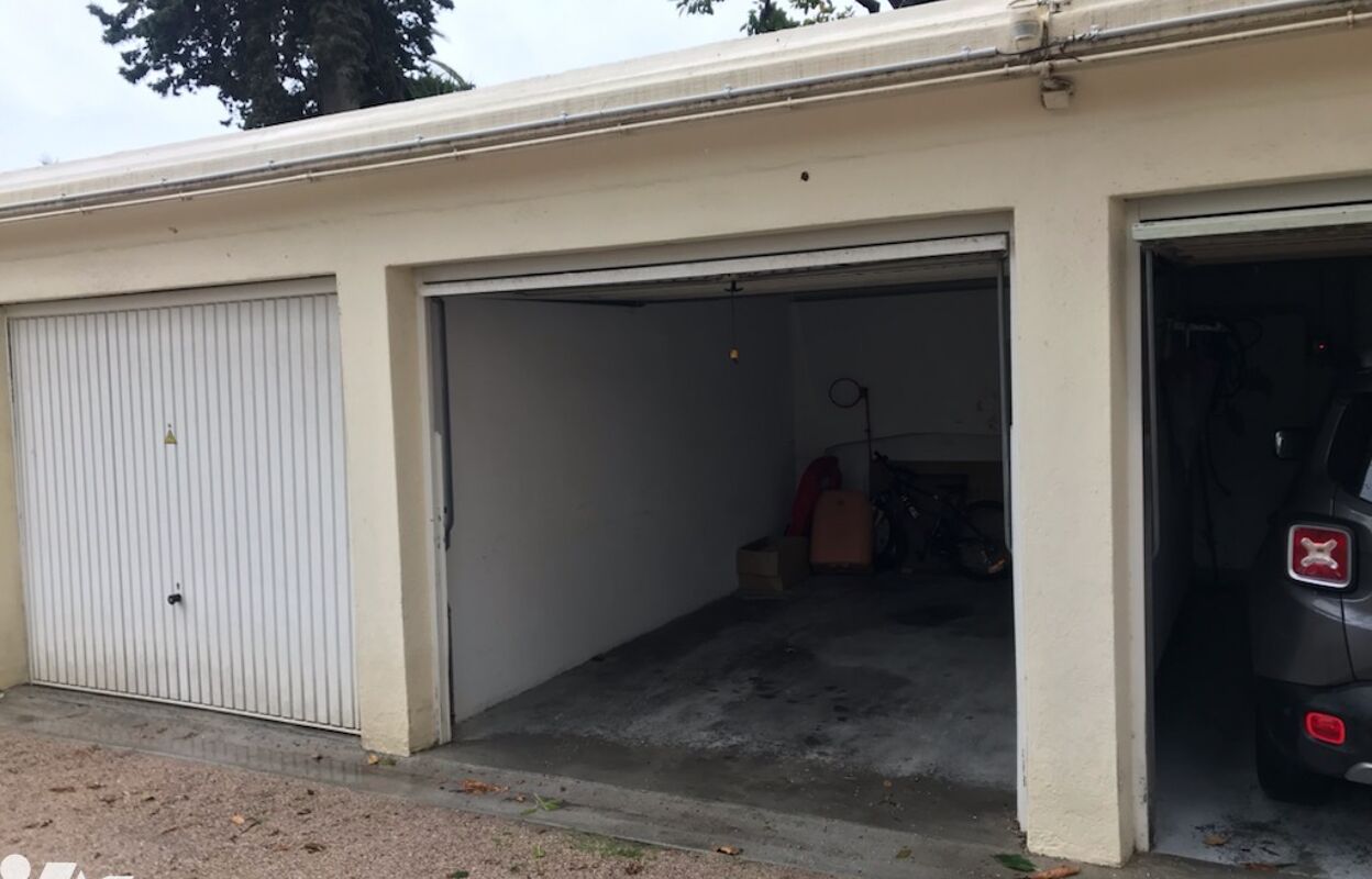 garage  pièces  m2 à vendre à Menton (06500)