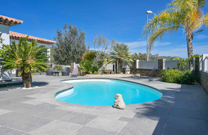 Maison contemporaine de 180m2 sur 650m2 de terrain — photo 3