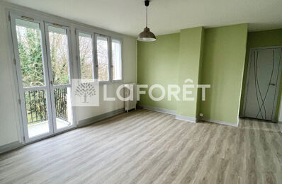 location appartement 850 € CC /mois à proximité de Fenioux (17350)