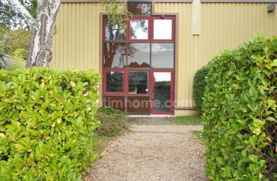 location bureau 4 334 € CC /mois à proximité de Thiverval-Grignon (78850)