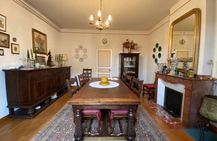 CASTRES : maison 7 pièces (185 m²) en vente — photo 3