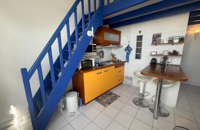 APPARTEMENT EN DUPLEX - 400M PLAGE DE VALLIERES - PARKING PRIVE — photo 4