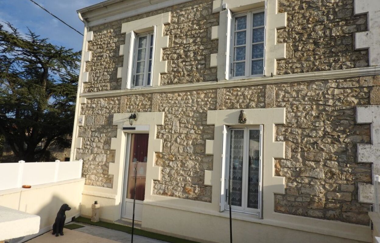 maison 4 pièces 89 m2 à vendre à Le Chay (17600)
