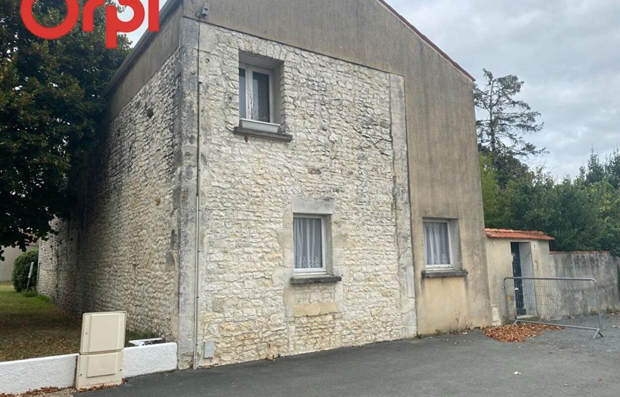 maison 6 pièces 267 m2 à vendre à Trizay (17250)