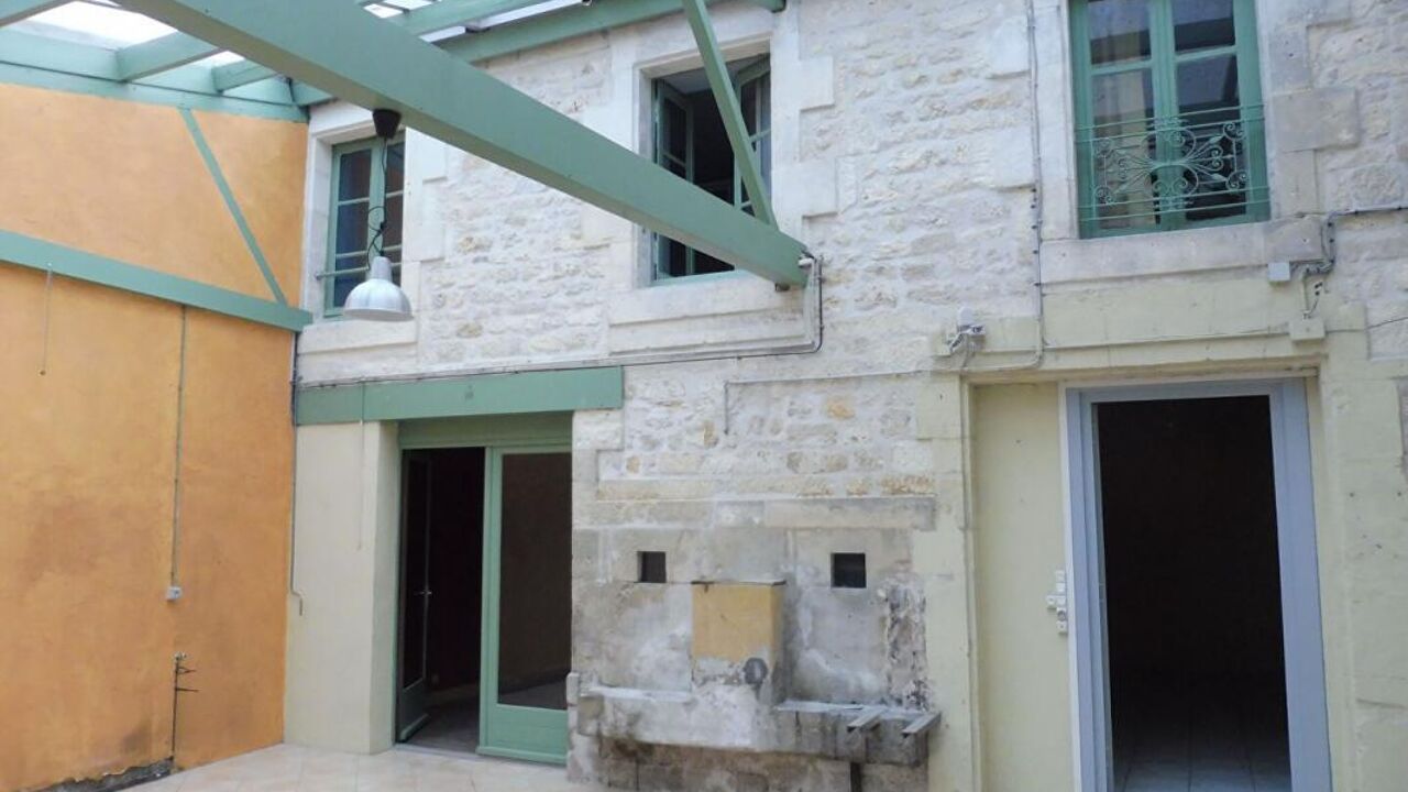 maison 5 pièces 156 m2 à vendre à Saint-Savinien (17350)
