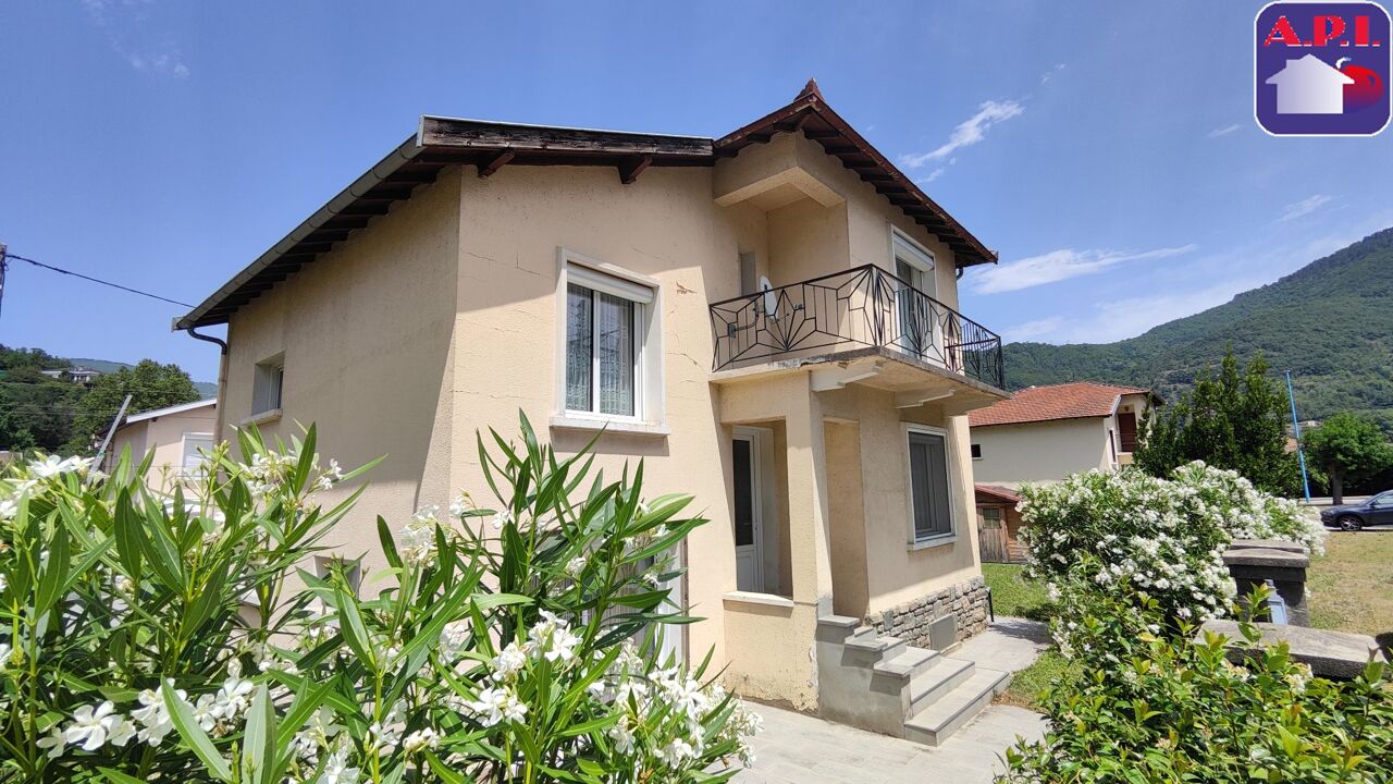 maison 6 pièces 121 m2 à vendre à Tarascon-sur-Ariège (09400)