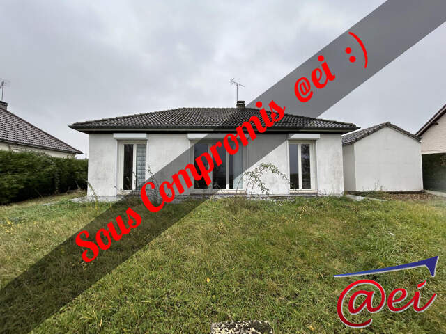Maison de plain-pied type 4 + 2 garages sur 500 m² de terrain — photo du bien
