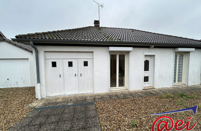 Maison de plain-pied type 4 + 2 garages sur 500 m² de terrain — photo 2