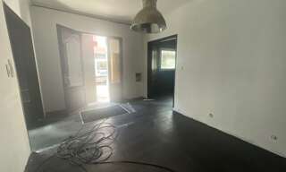 Commerce   m² à vendre à Six-Fours-les-Plages (83140)