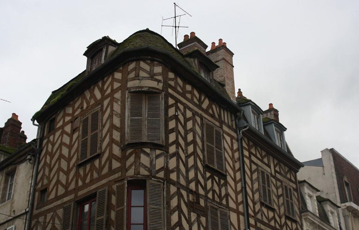 immeuble  pièces 340 m2 à vendre à Auxerre (89000)