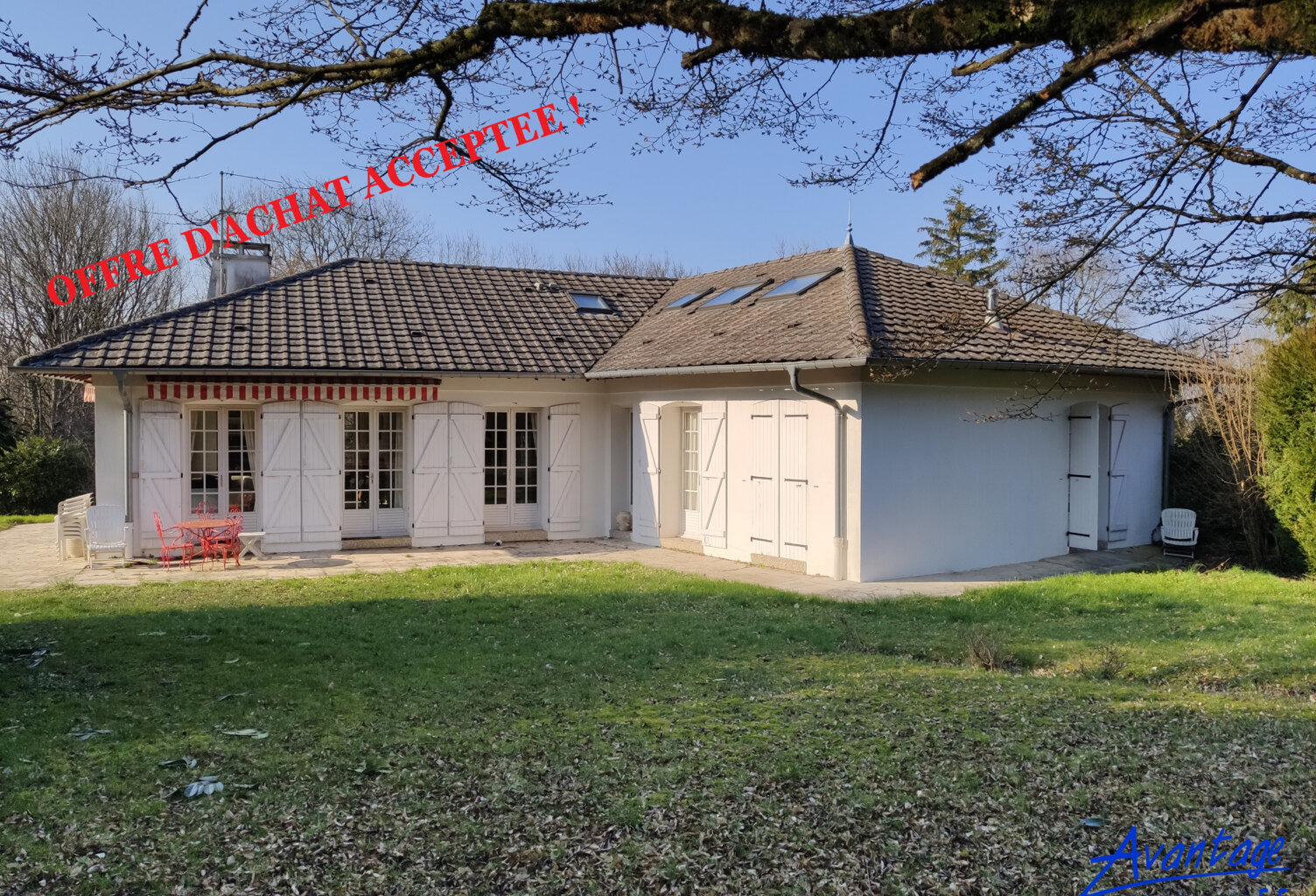 VASTE PAVILLON — photo 1
