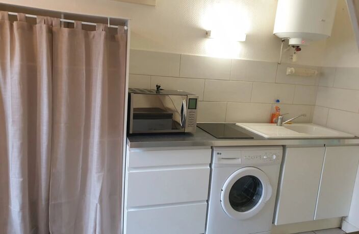 A LOUER- Niort : STUDIO de 11,56 m² EXCLUSIVITÉ - studio meublé — photo 5