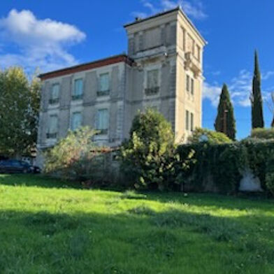 Maison 12 pièces 450000 €