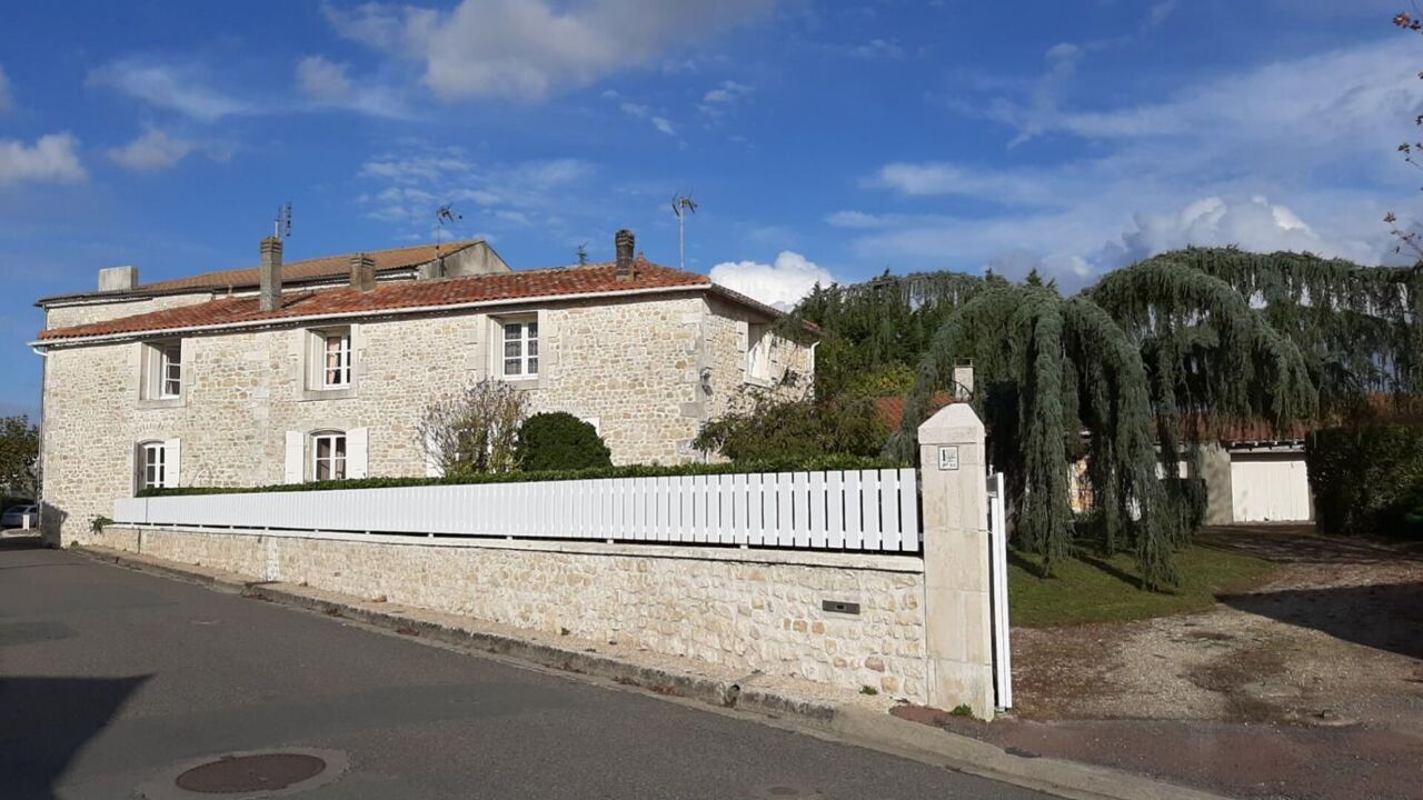 maison 7 pièces 180 m2 à vendre à Saint-Just-Luzac (17320)