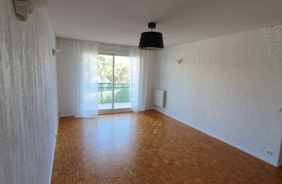 location appartement 1 040 € CC /mois à proximité de Marseille 8 (13008)