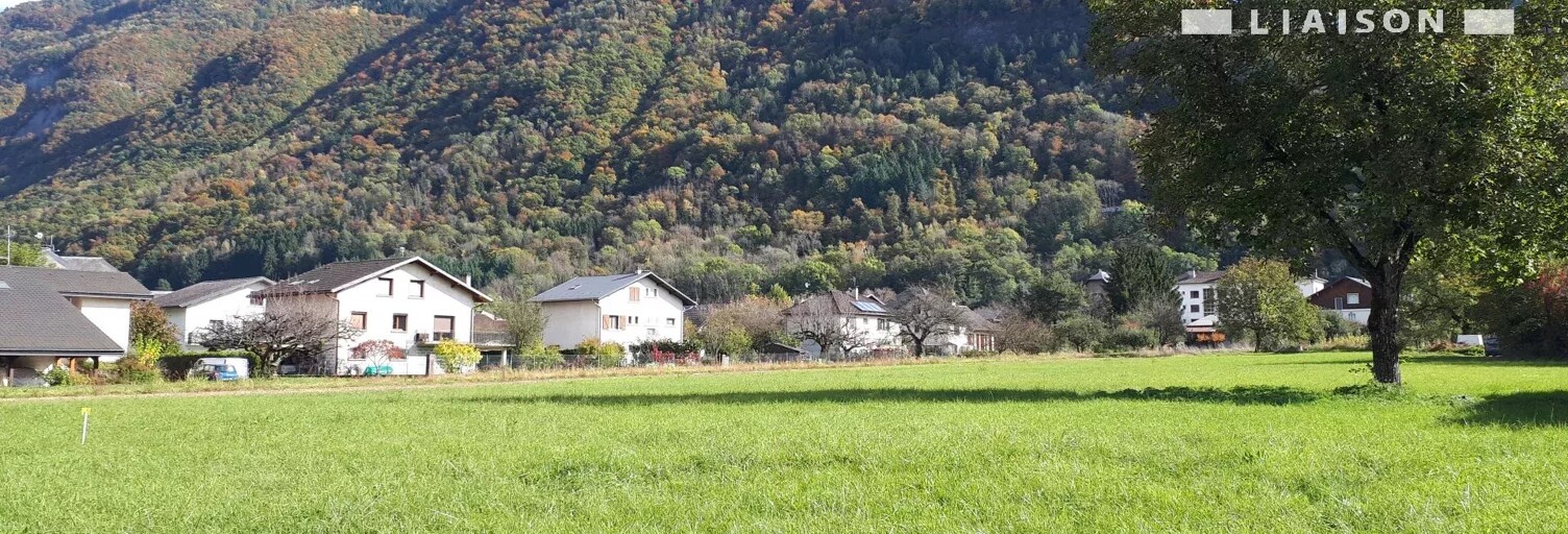 Terrain  715 m² à vendre à Chamoux-sur-Gelon (73390)