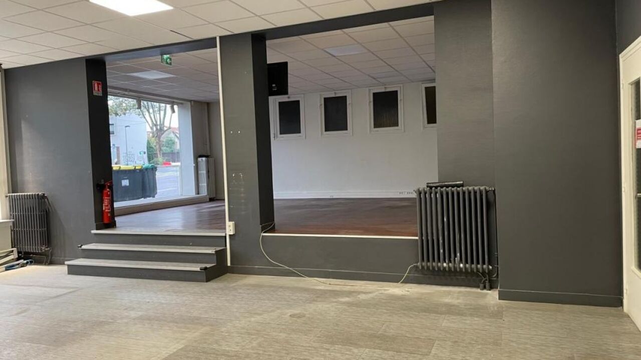 commerce  pièces 340 m2 à vendre à Cachan (94230)