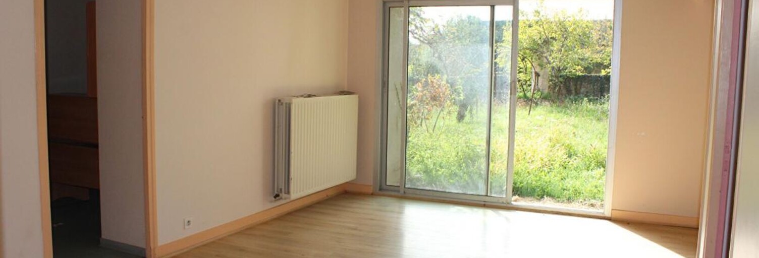Bureau 3 Pièces 187 m² à vendre à Saint-Savin (86310)