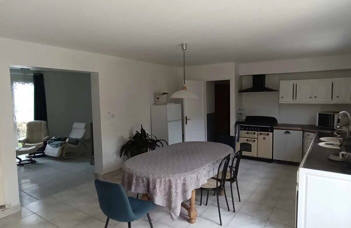 EN EXCLUSIVITÉ - PONTIVY - MAISON 3 CHAMBRES + GARAGE. — photo 4