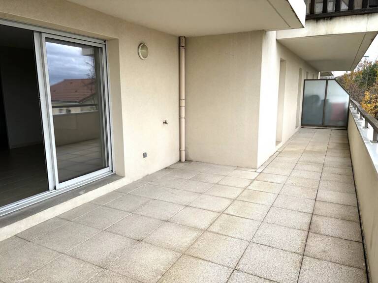 Bel appartement avec terrasse à ANSE — photo 1