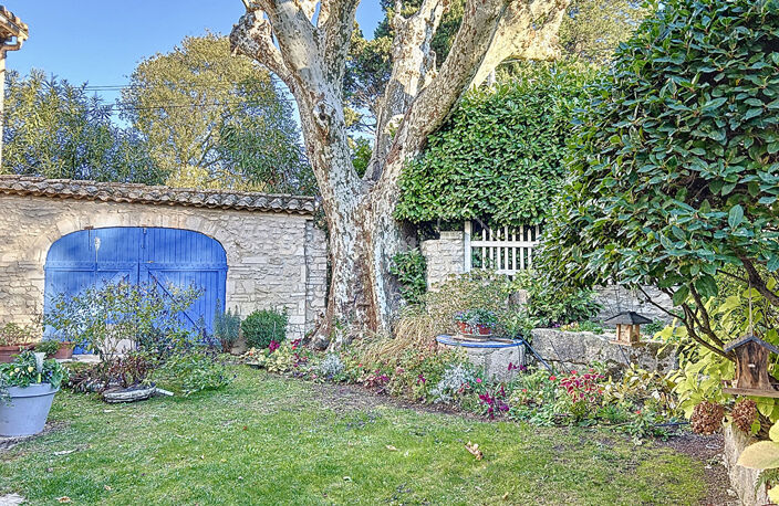 Maison Saint Remy De Provence 8 pièce(s) 210 m2 terrain 2900 m2 — photo 2