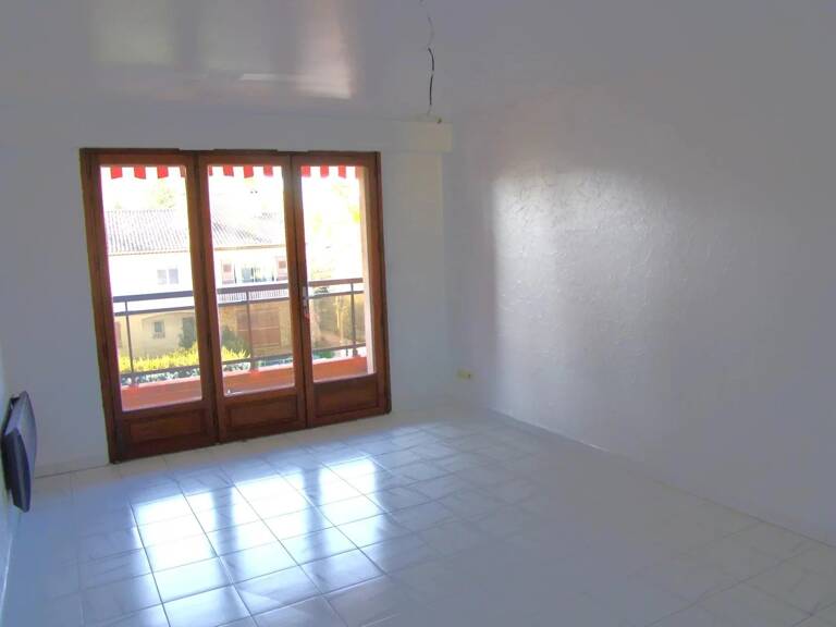APPARTEMENT  T2 DERNIER ETAGE. — photo 1