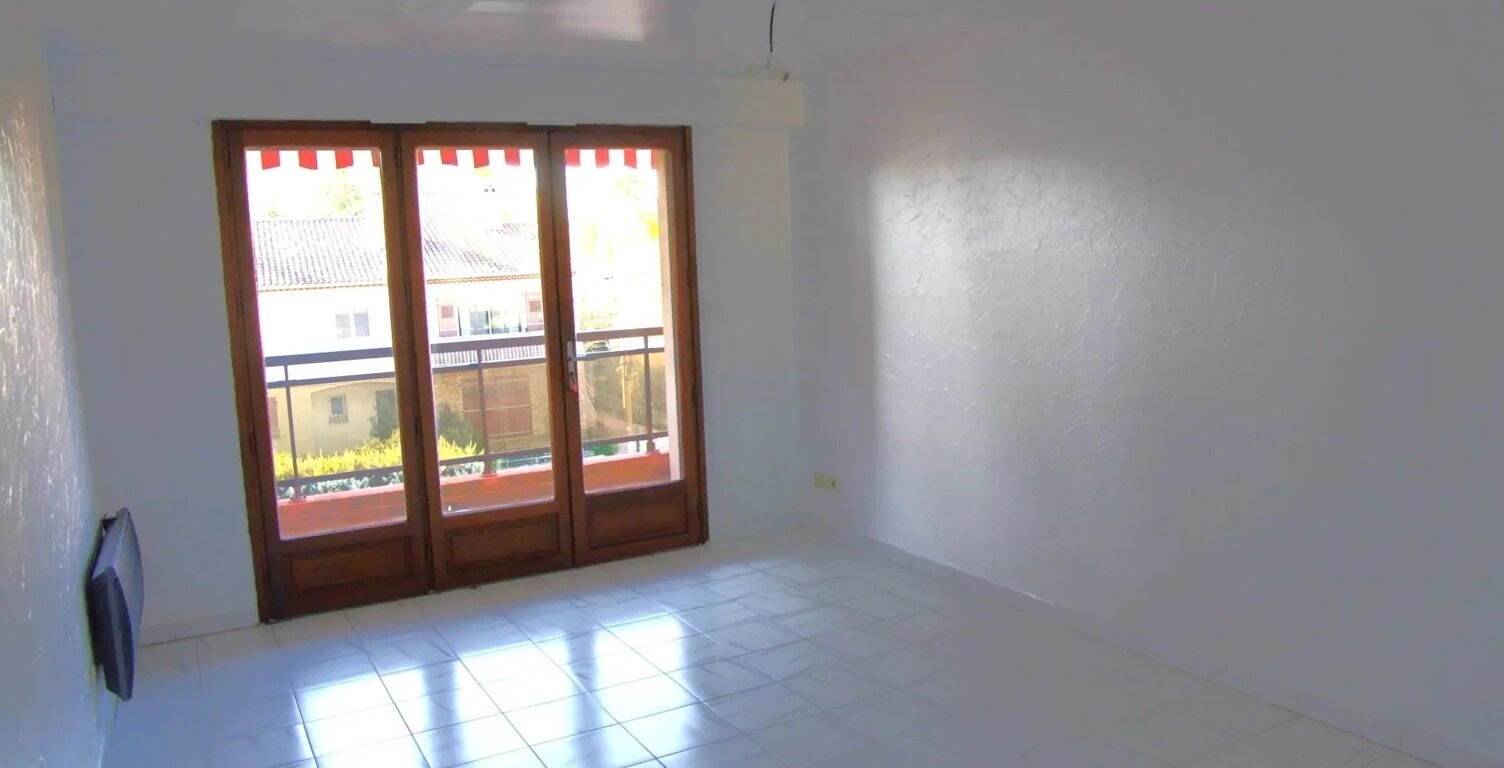 APPARTEMENT  T2 DERNIER ETAGE. — photo 1