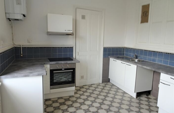 F4 — photo 3