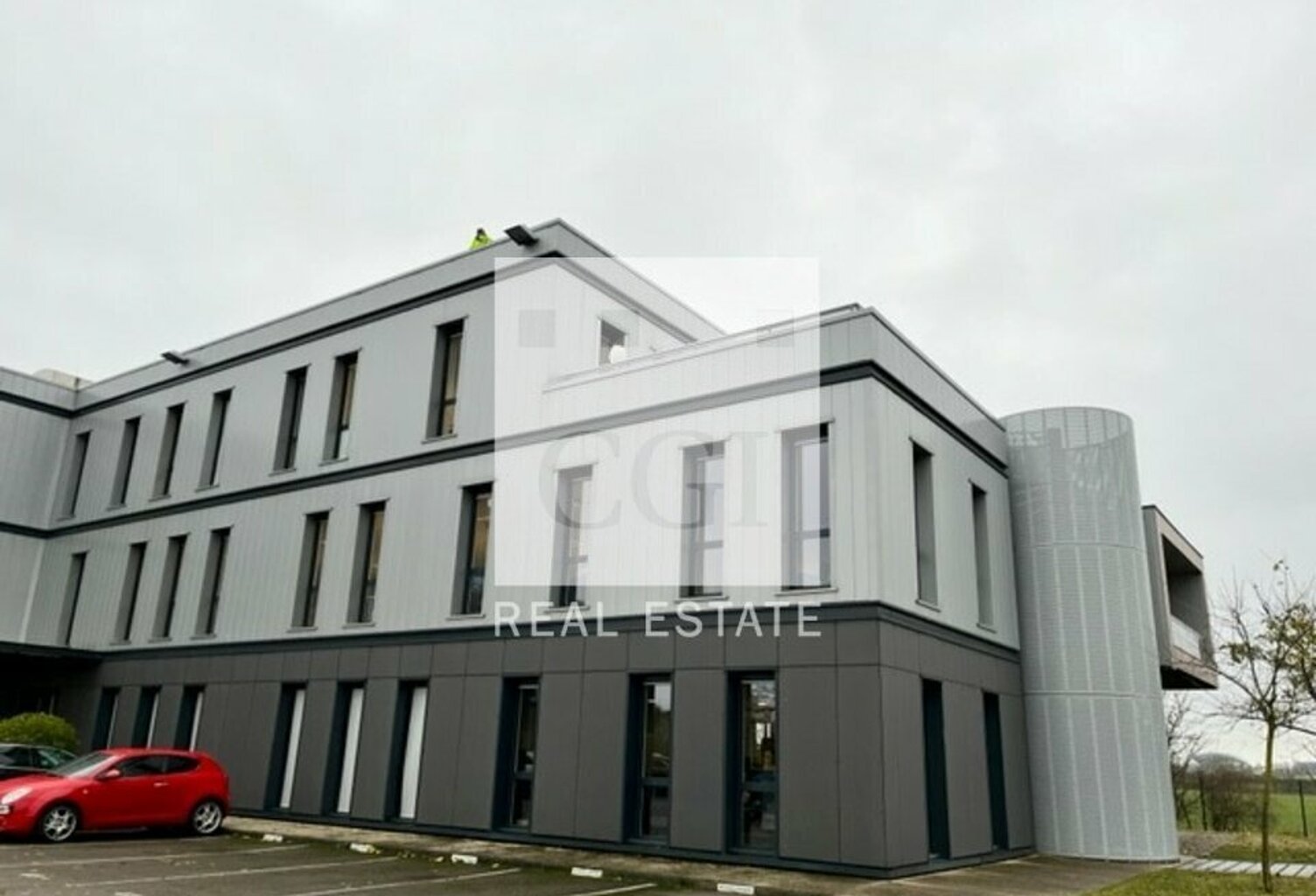BUREAUX à LOUER — photo 1