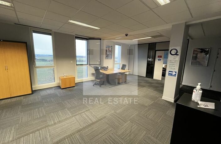 BUREAUX à LOUER — photo 2