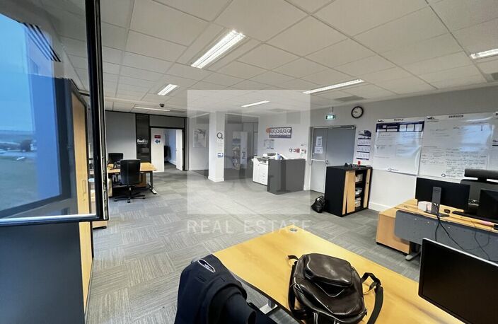 BUREAUX à LOUER — photo 4