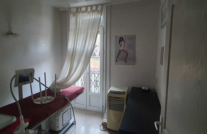 Local commercial — photo 4