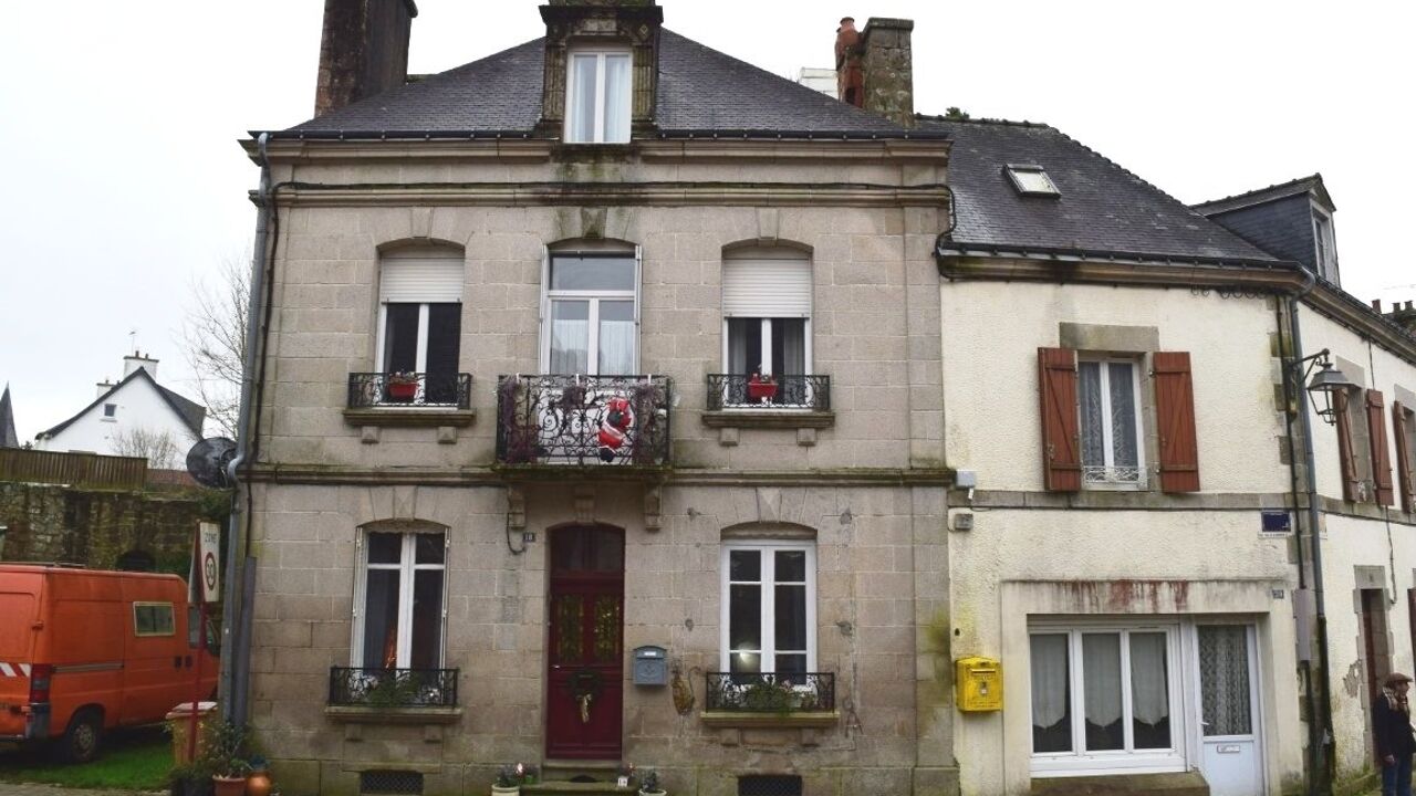 maison 8 pièces  m2 à vendre à Guémené-sur-Scorff (56160)