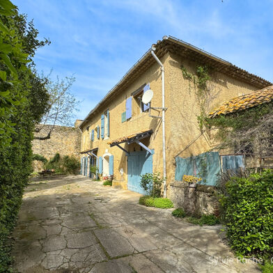 Maison 7 pièces 267 m²