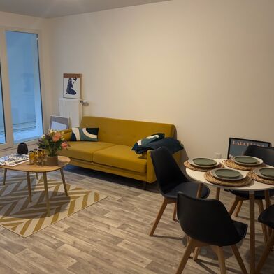 Appartement 3 pièces 286300 €